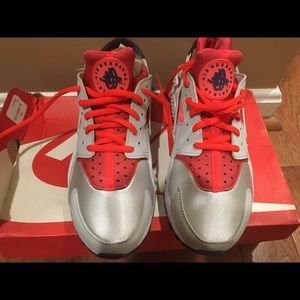 Women’s Air Huarache Run Tennis Shoes